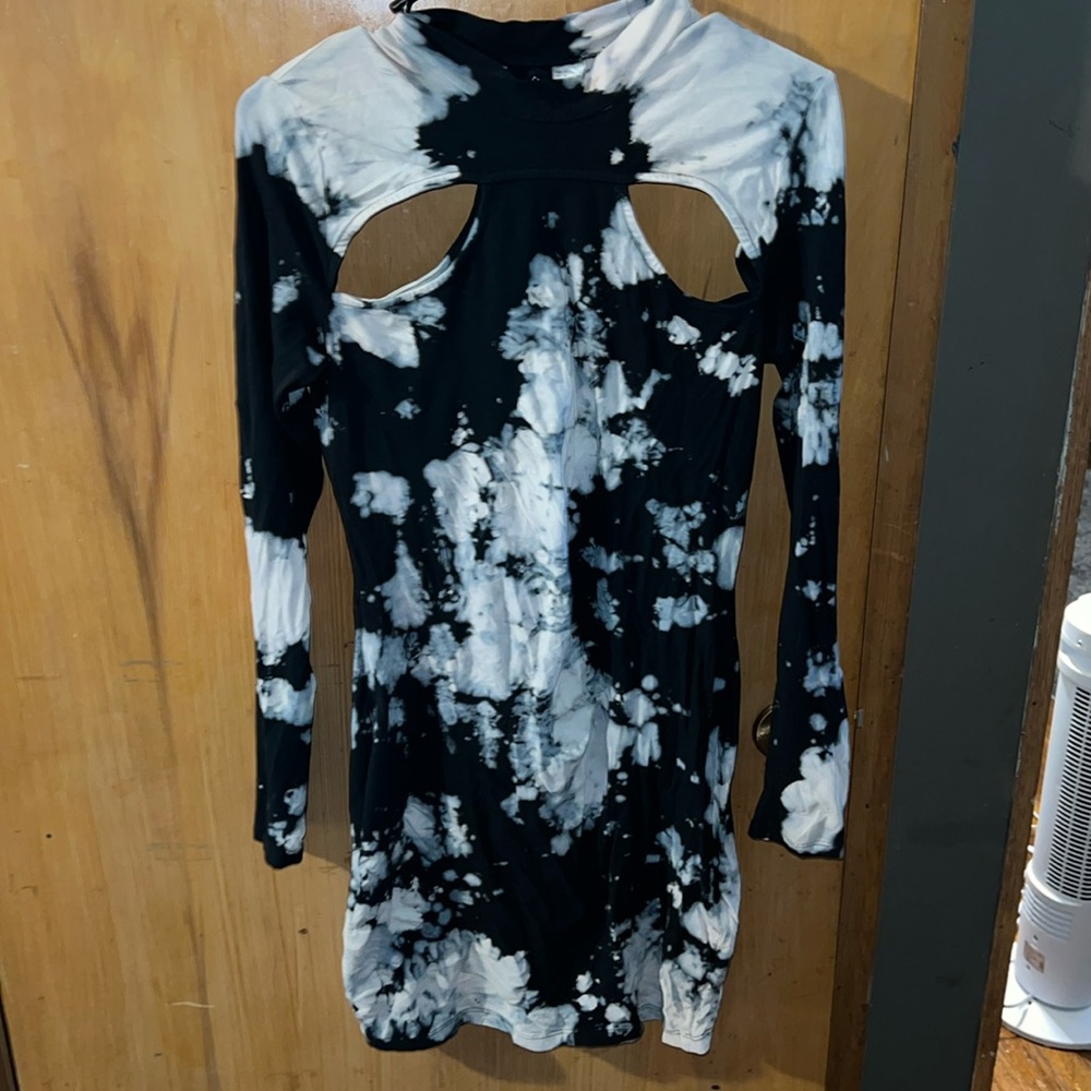 Mini long sleeve dress